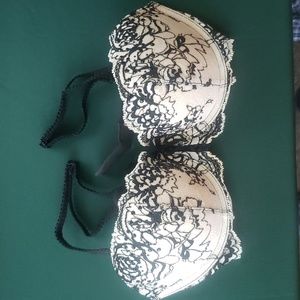 Victoria's Secret Sexy Lace Push up Bra 32C